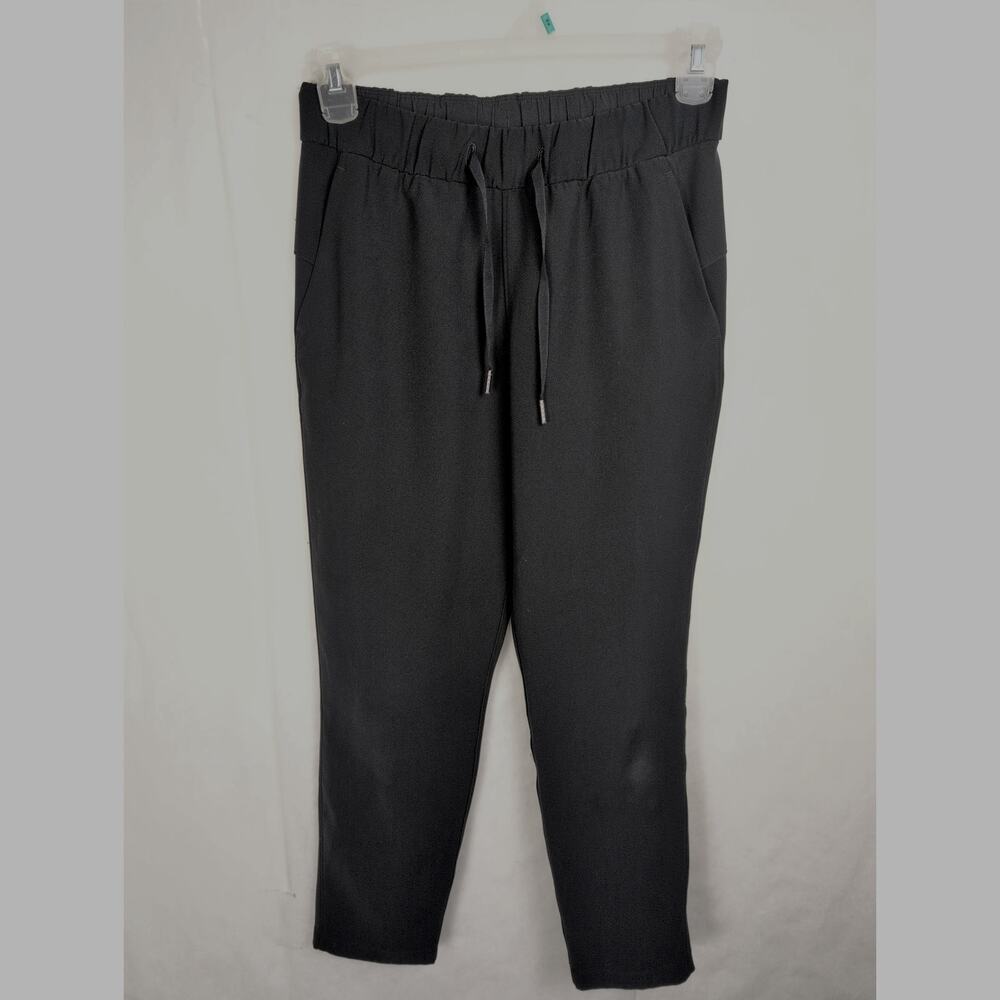 Lululemon On The Fly black pull on pants Size 6 Yoga Gym Active Athletic
